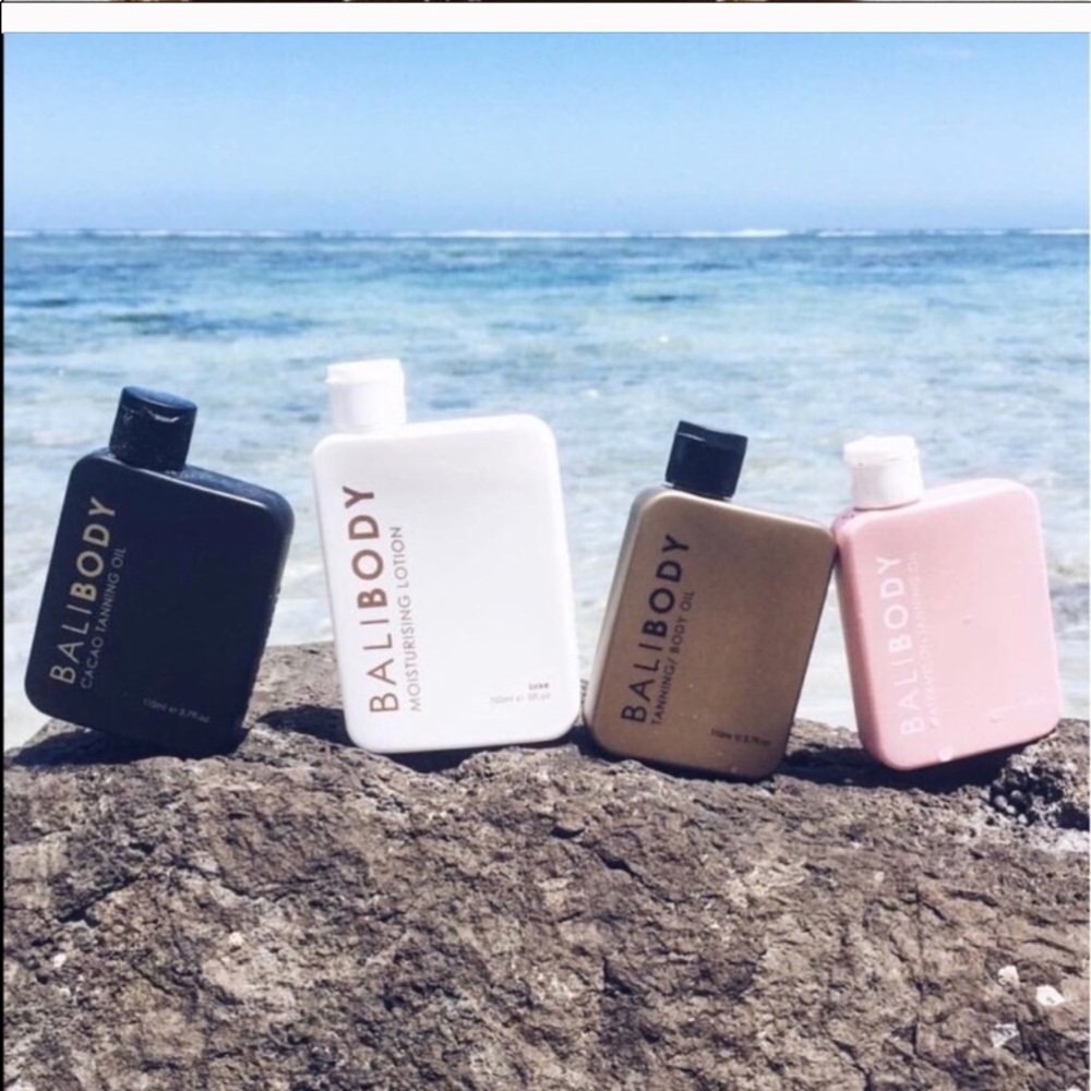 ISO BALI BODY EITHER THE BLACK OR PINK ONE